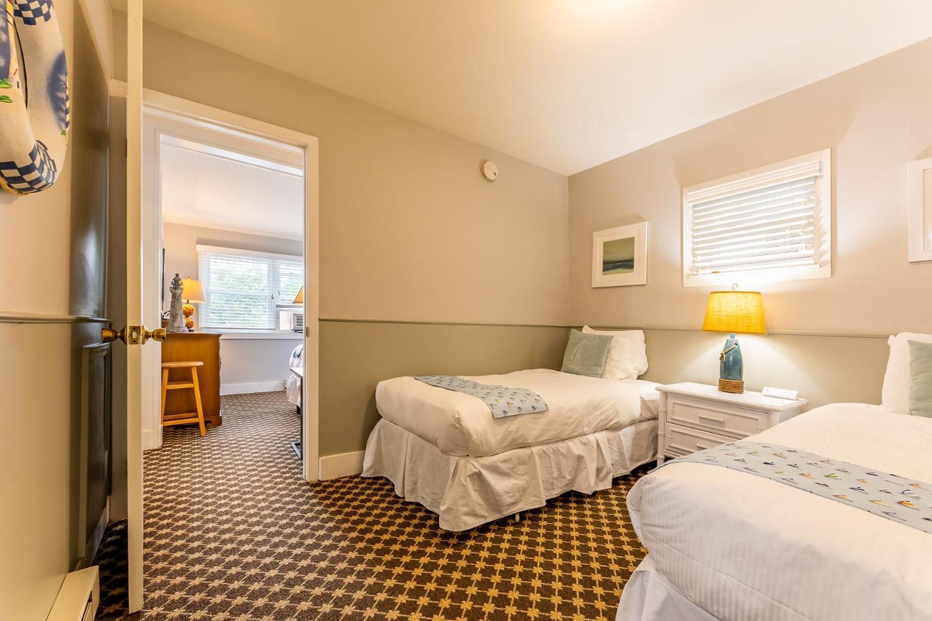 Michillinda Lodge Resort Whitehall Bagian luar foto