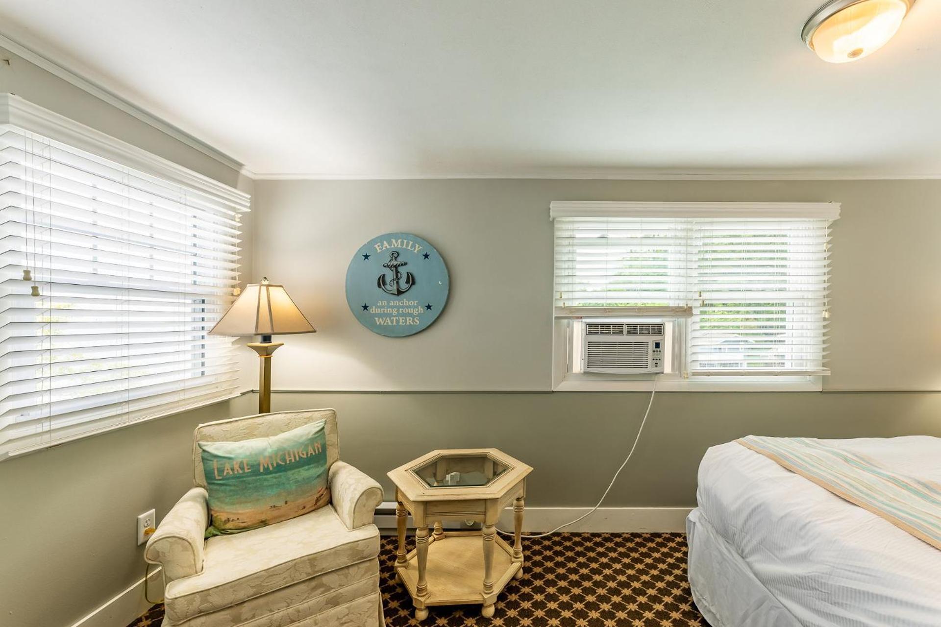 Michillinda Lodge Resort Whitehall Bagian luar foto