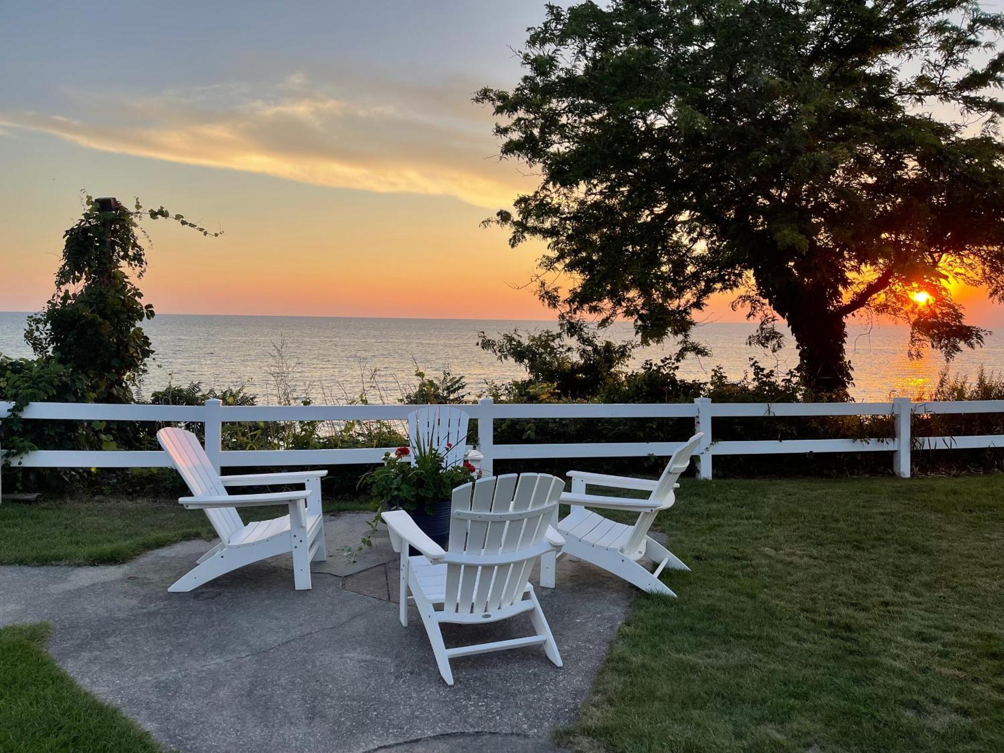 Michillinda Lodge Resort Whitehall Bagian luar foto